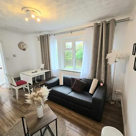 3-bedroom Next To Southmead Hospital *