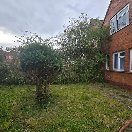 3-bedroom Next To Southmead Hospital Bristol
